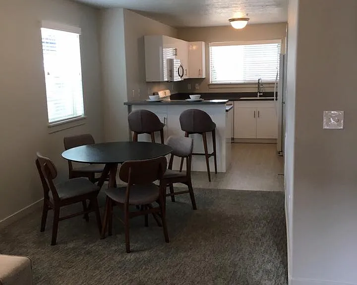 1055 W 1033 N #405 — Photo 2