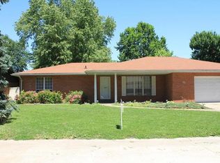 11 Reta Ct, Granite City, IL 62040