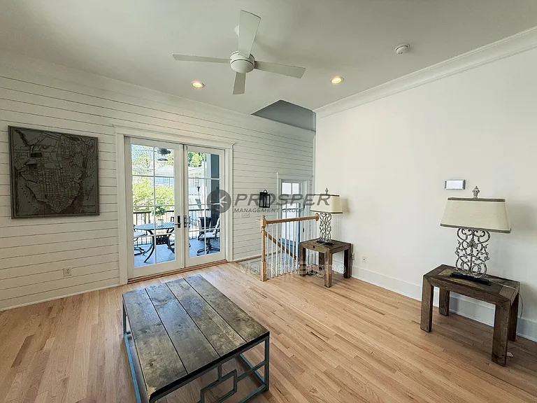 55 Morris St #B — Photo 4