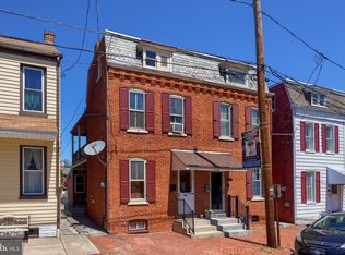 907 Blunston St, Columbia, PA 17512