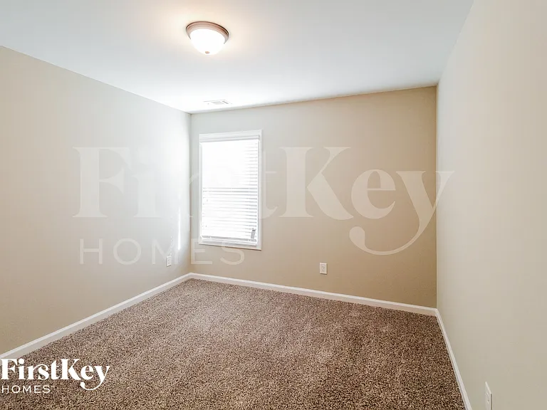 365 White Birch Ln — Photo 12