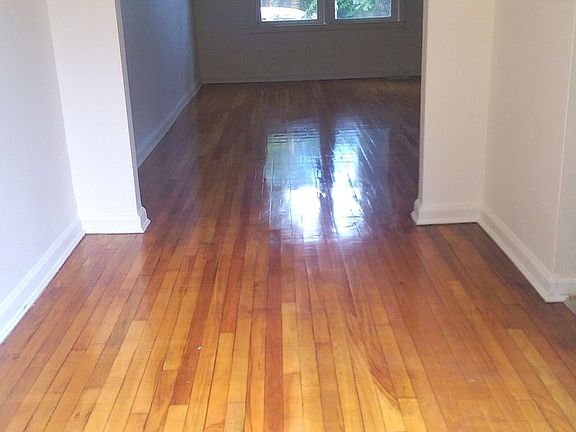 5th image of 6-07 159th St #1