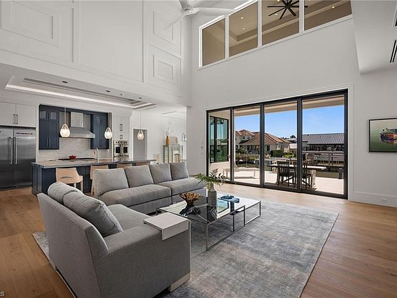 4th image of 362 Egret AVE