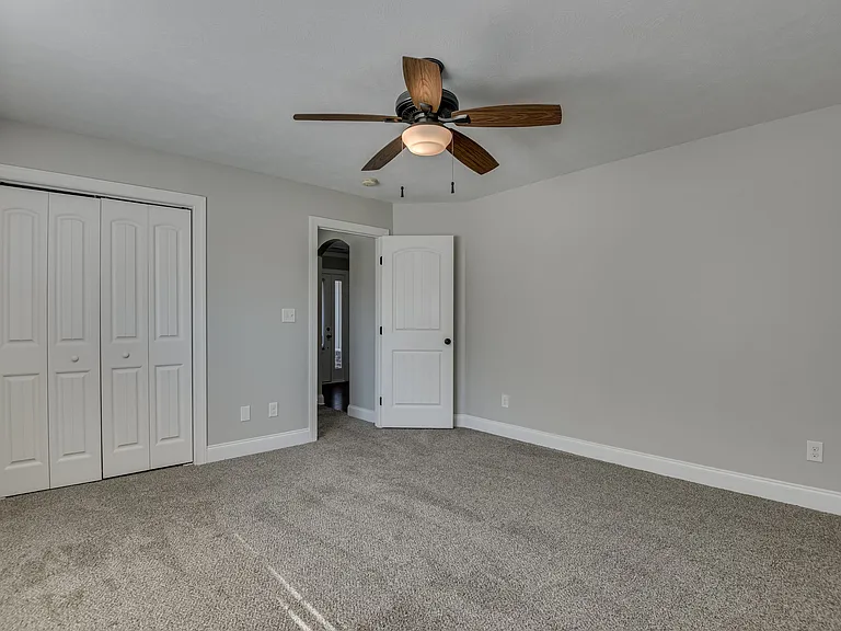 1721 Dunmore Ave — Photo 26