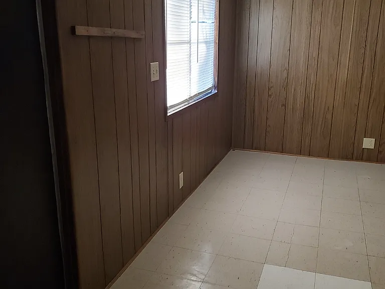 715 Delouche St — Photo 19