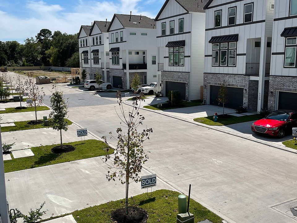 1st image of 5331 Donovan Gardens Ln