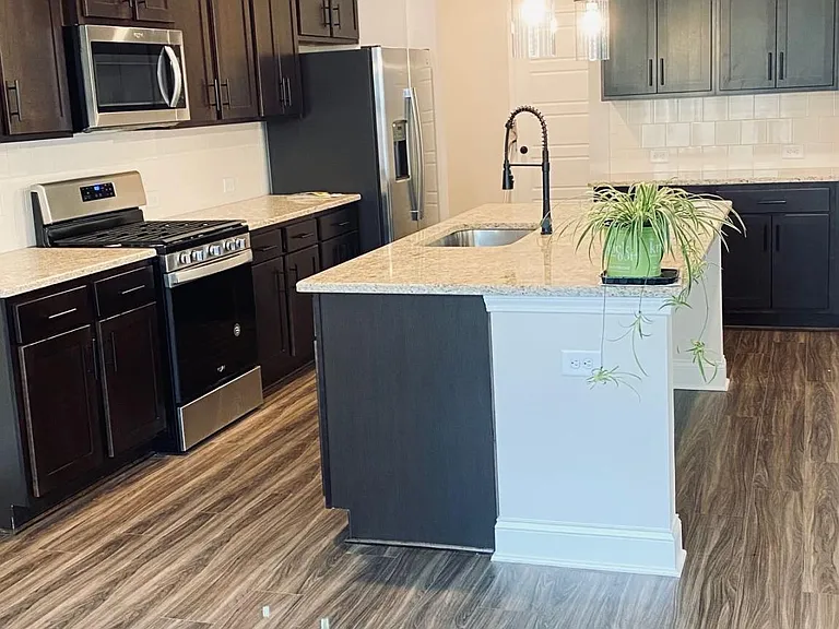 3556 Cavell Ct — Photo 10