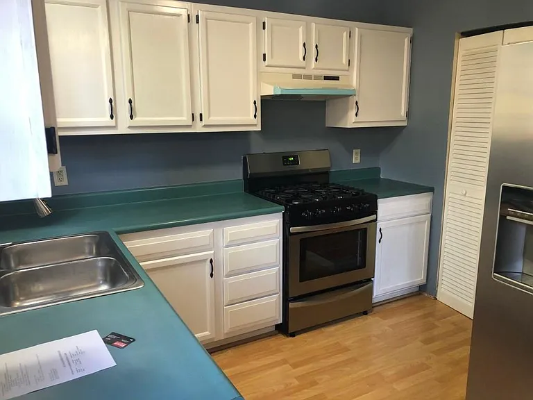 835 E King St #835 — Photo 6