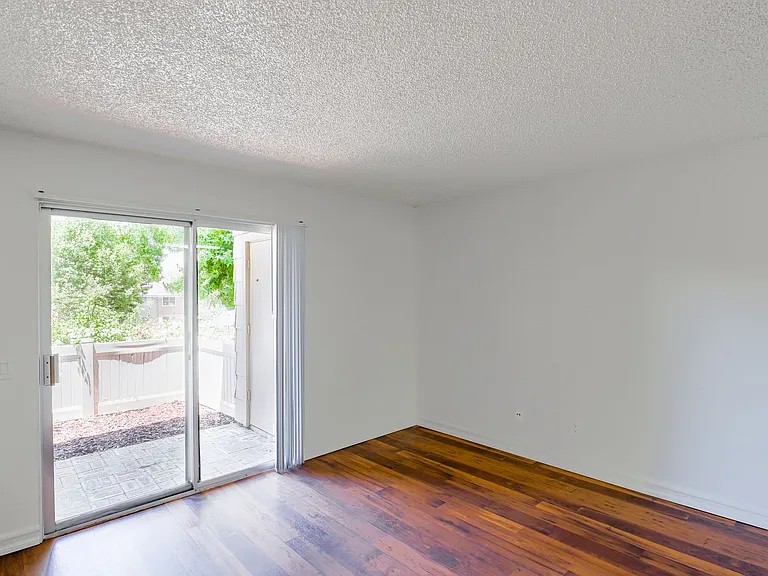 Peppertree Apartments — Photo 87