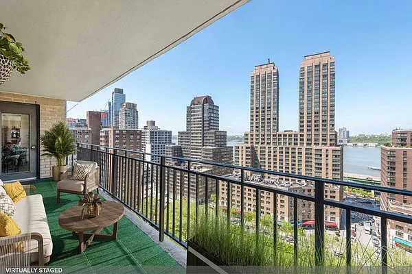 Sold by Halstead Real Estate | media 3