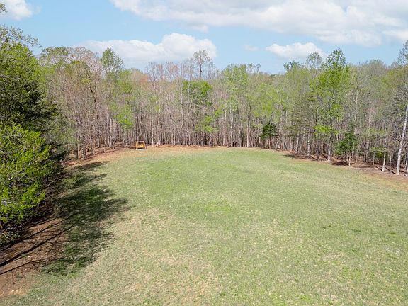 3rd image of 7-10 Lewis Ford Rd