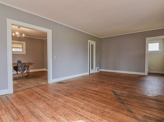 4th image of 511 S Elmwood Dr