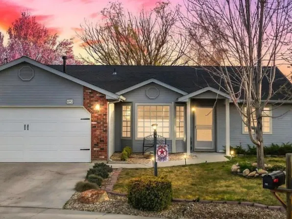 492 N Procyon Pl, Star, ID 83669