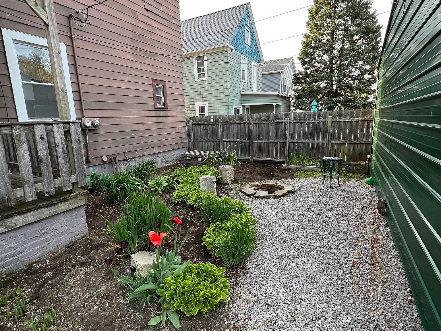 2 bed, 1400 sqft, $1,600 — Photo 2