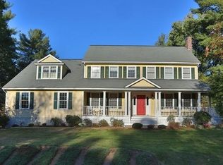 21 Autumn Ln, Reading, MA 01867