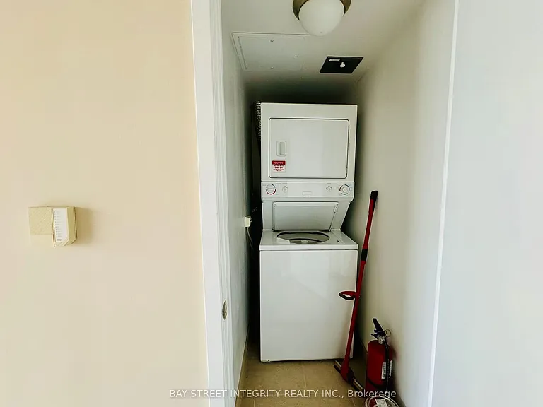 15 Brunel Ct #812 — Photo 13