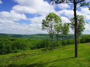 Flagstaff Rd, Jim Thorpe, PA 18229