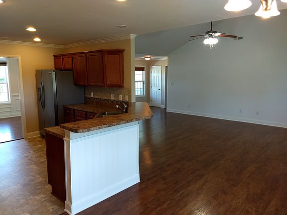 Kitchen & Great Room
