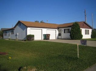 10424 Oak Valley Rd, Fort Wayne, IN 46845