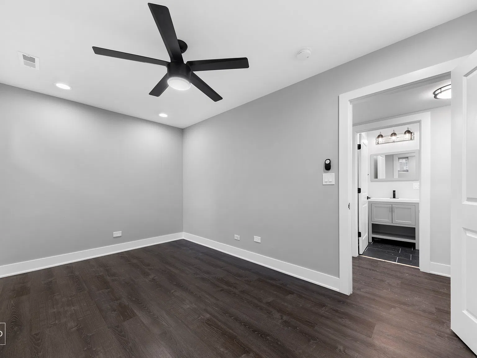 1 bed, 1.0 bath, $1,800 — Photo 4