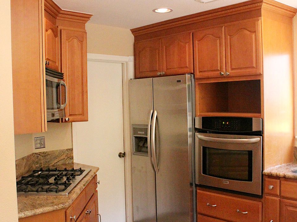 2nd image of 4835 Valdina Way