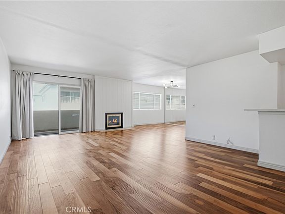3rd image of 853 S Le Doux Rd