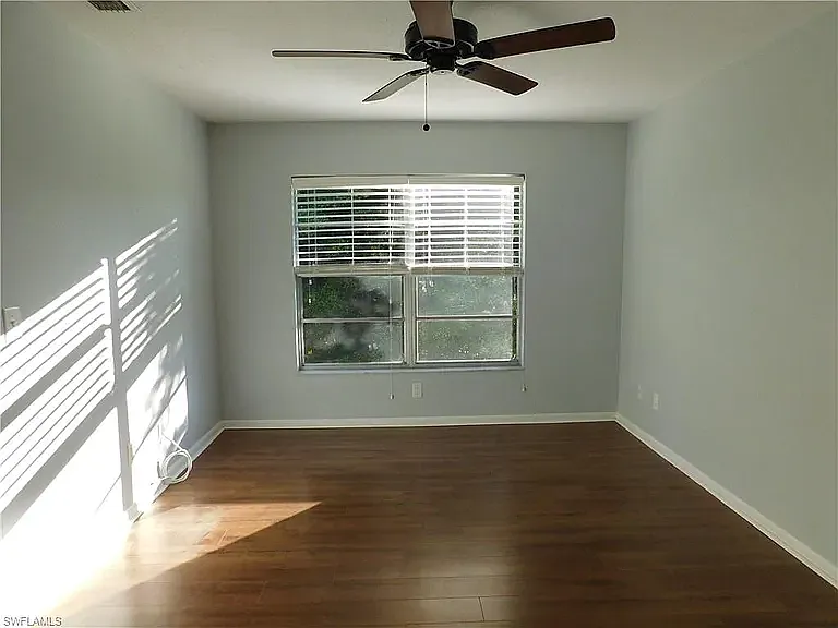 Welcome into the guest bedroom complete with plenty of natural light! Being the end unit, this is a quiet corner of the building!