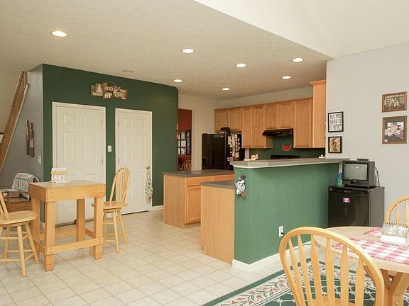 2nd image of 5193 Parkvalley Ct