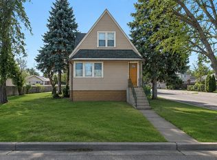 5649 W 87th Pl, Oak Lawn, IL 60453