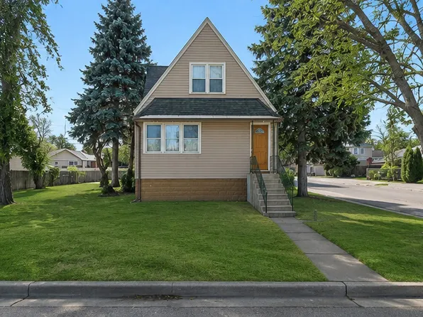 5649 W 87th Pl, Oak Lawn, IL 60453
