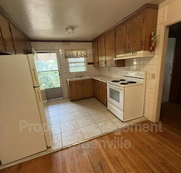 9 Eisenhower Dr #A — Photo 11