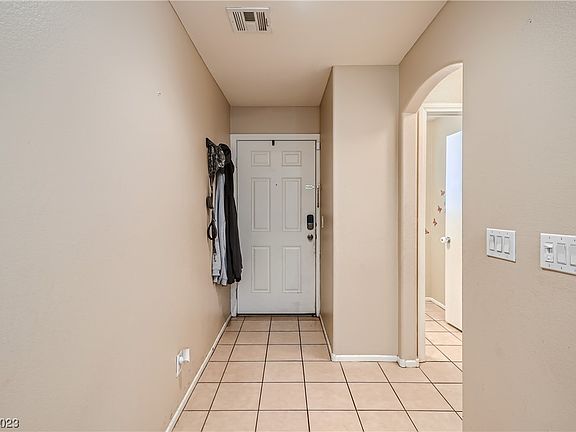 4th image of 6671 Hathersage Ave