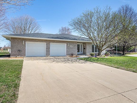 2nd image of 709 Tanglewood Dr