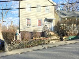 9 Grant Ave, Peekskill, NY 10566