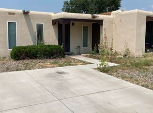 1885 Calle Quedo APT B, Santa Fe, NM 87505
