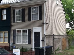 732 11th St SE, Washington, DC 20003