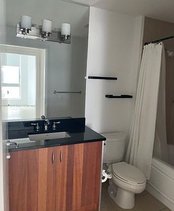 3rd image of 300 S Biscayne Blvd APT 1802