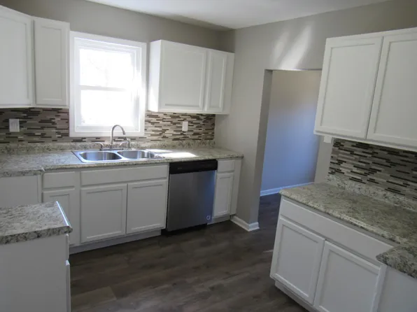 916 Newton St, Tallmadge, OH 44278