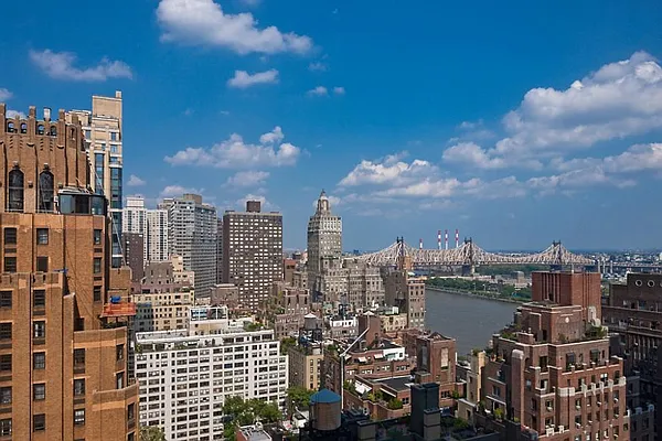 Sold by Corcoran | media 12