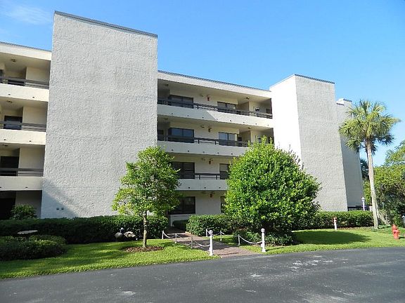 2nd image of 501 W Old Hwy 441 #C204