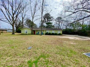 2464 Westgate Pkwy, Dothan, AL 36303