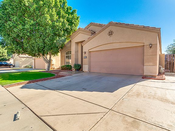 3rd image of 11527 W Dana Ln