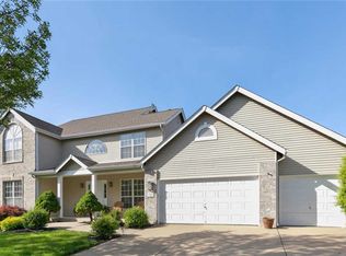 715 Hawk Run Dr, O'Fallon, MO 63368