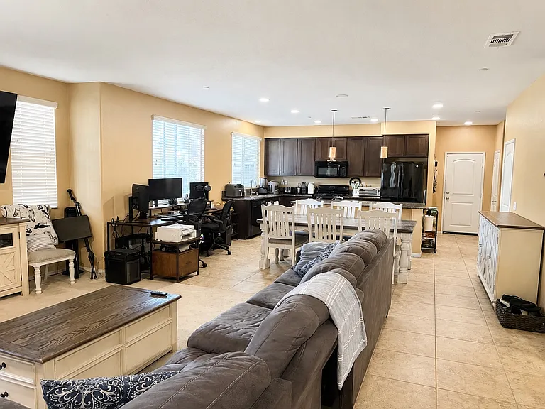 1665 Toledo Way #3 — Photo 2