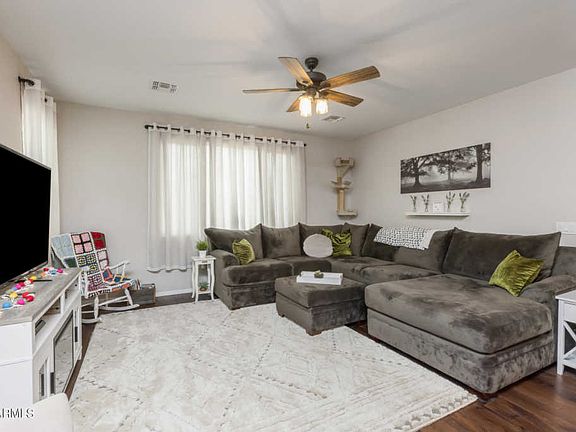 4th image of 7944 W Wood Ln
