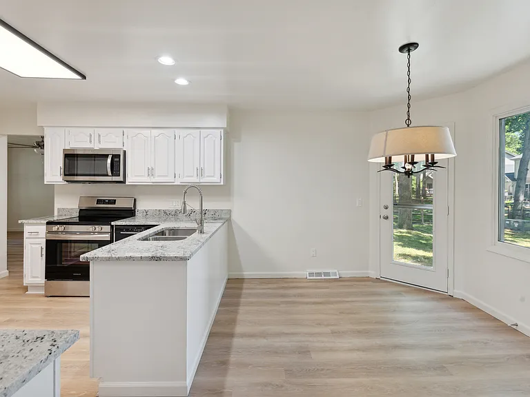 2410 Wealdstone Rd — Photo 26