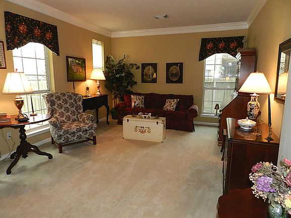 2nd image of 2818 Shadow Canyon Ln