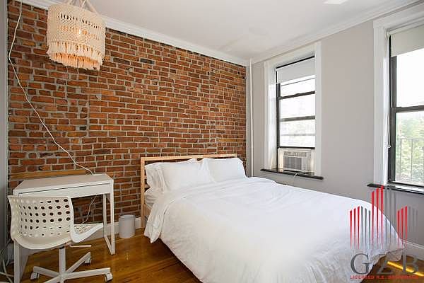 1st image of 17 Jones St #2F