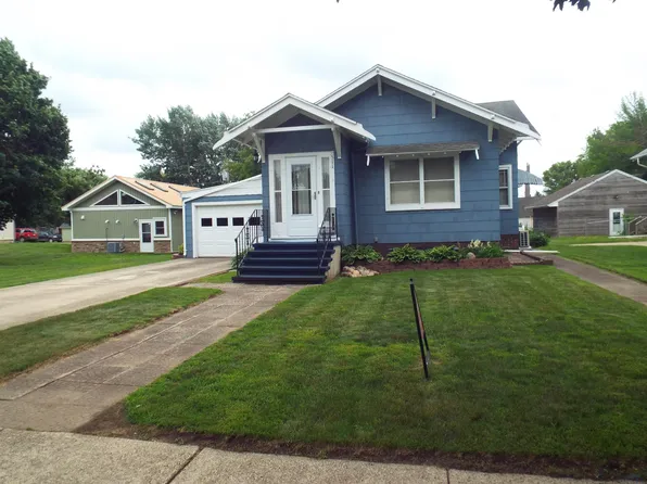 511 9th St, Sibley, IA 51249