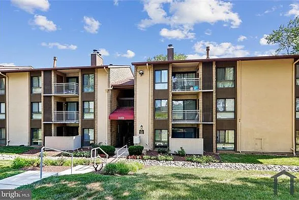 2 bed, 908 sqft, $2,500 — Photo 1